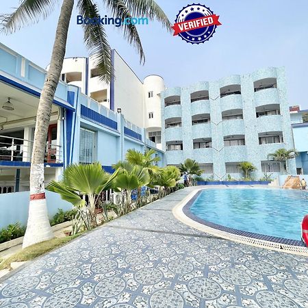 Hotel V-I Near Sea , Puri Private-Park -Gym-Spa Fully-Airconditioned-Hotel Lift-And-Parking-Facilities Breakfast-Included Экстерьер фото