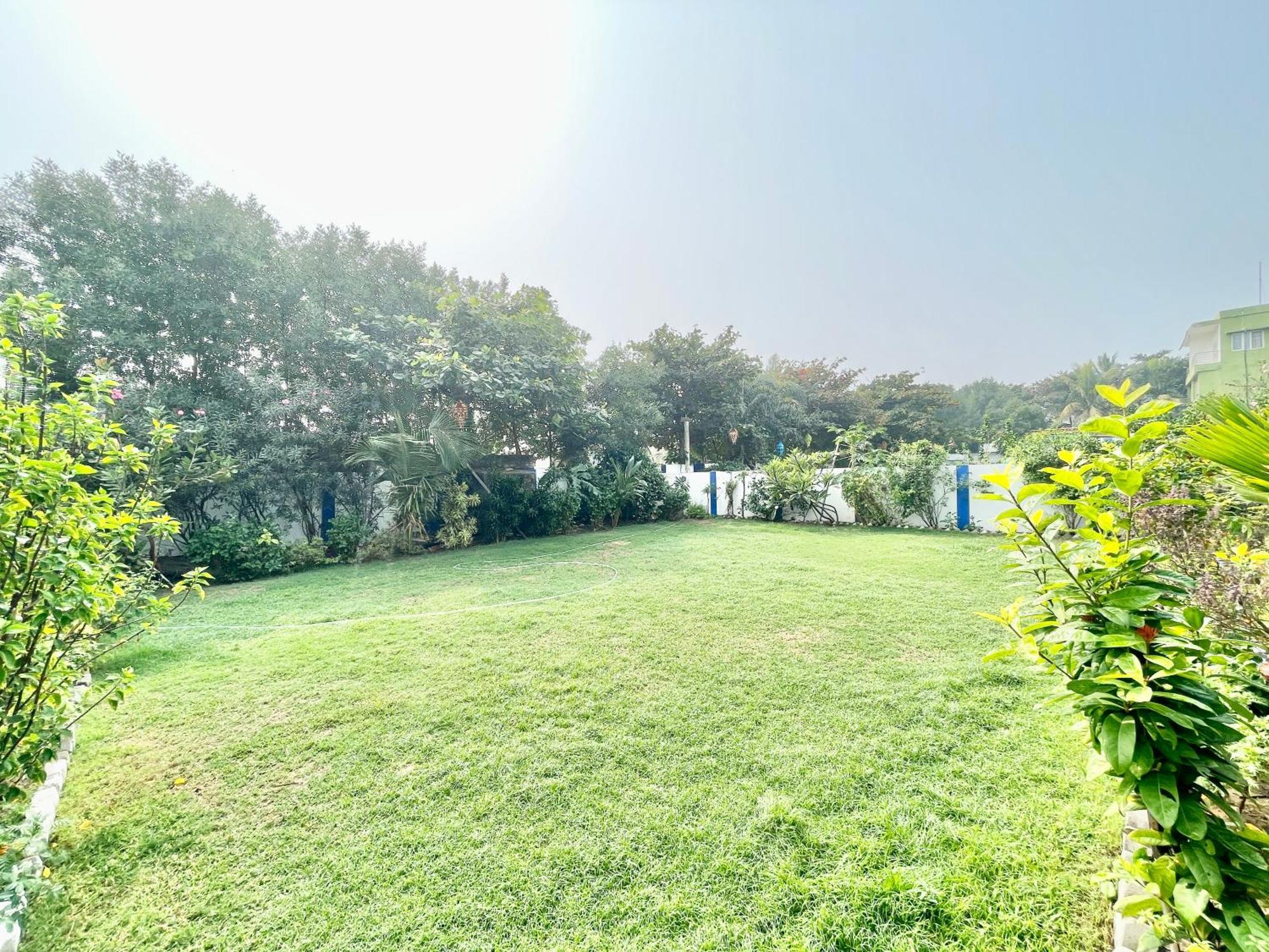 Hotel V-I Near Sea , Puri Private-Park -Gym-Spa Fully-Airconditioned-Hotel Lift-And-Parking-Facilities Breakfast-Included Экстерьер фото