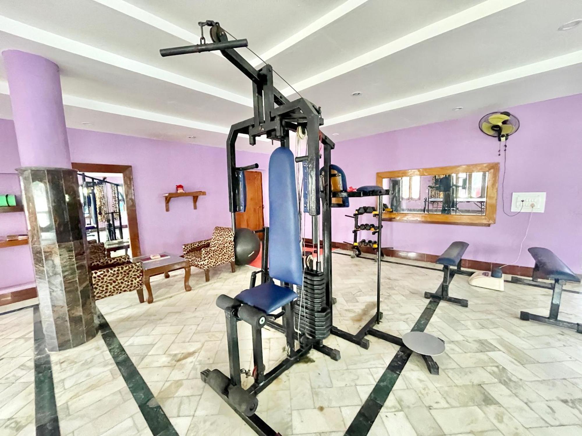 Hotel V-I Near Sea , Puri Private-Park -Gym-Spa Fully-Airconditioned-Hotel Lift-And-Parking-Facilities Breakfast-Included Экстерьер фото